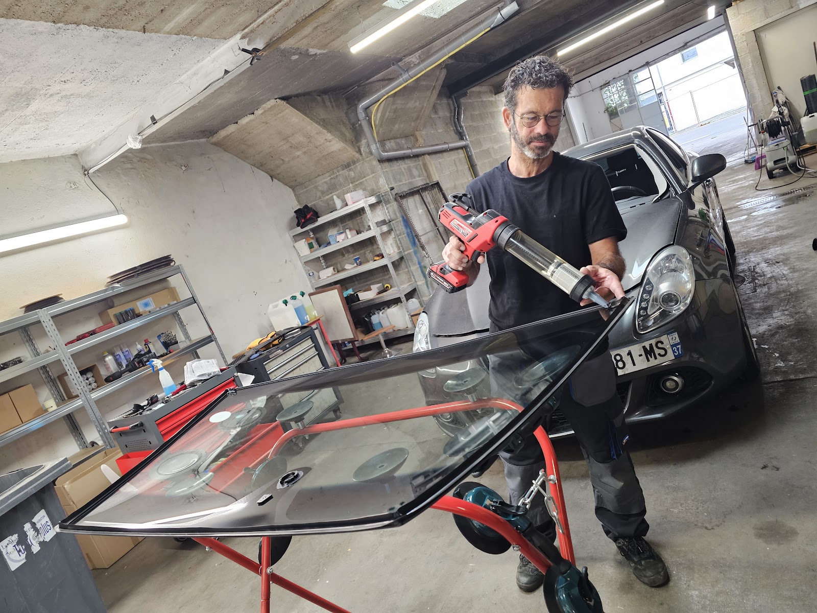 A+GLASS TOURS- Remplacement pare brise agrées toutes assurances, pare-brise à Boulevard Jean Royer, Tours