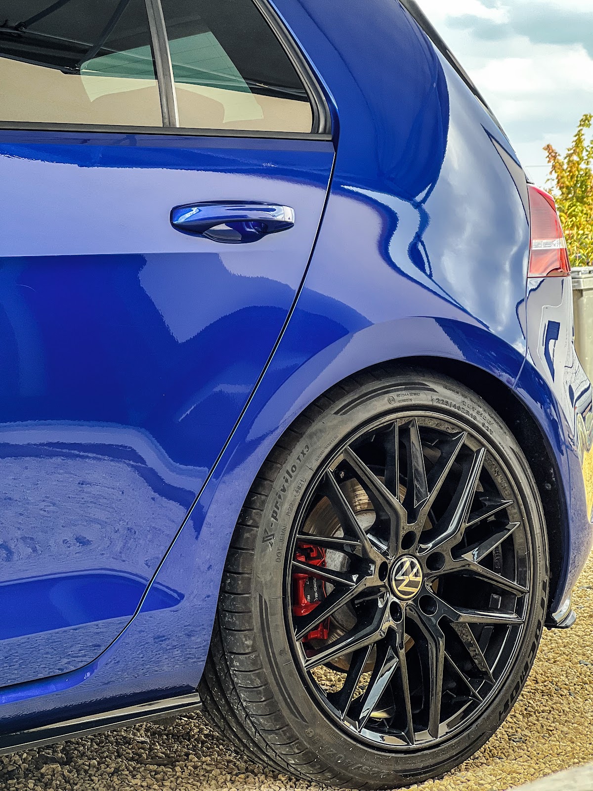 SHINYCARS DETAILING TOURS, detailing à Rue des Iris, Tours