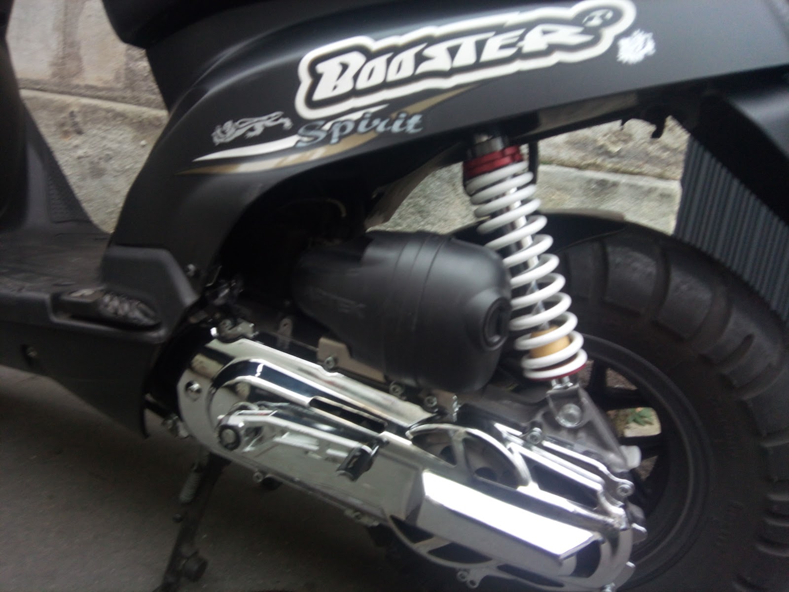 BLOCKPASS 2 ROUES - Concessionnaire Motos et Scooters - Atelier - Pièces détachées - Location et Vente MiniGP Pitbike, moto & scooter à La Tranchée, Tours